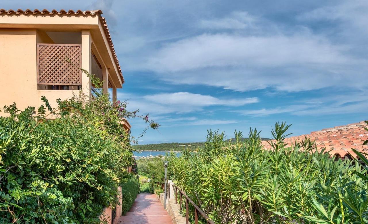 Residence A Golfo Di Marinella A 450 Mt Dal Mare Екстер'єр фото