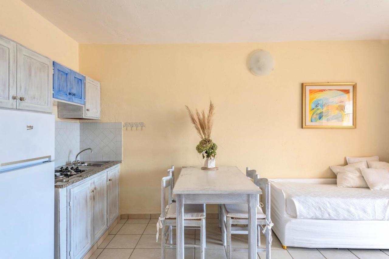 Residence A Golfo Di Marinella A 450 Mt Dal Mare Екстер'єр фото