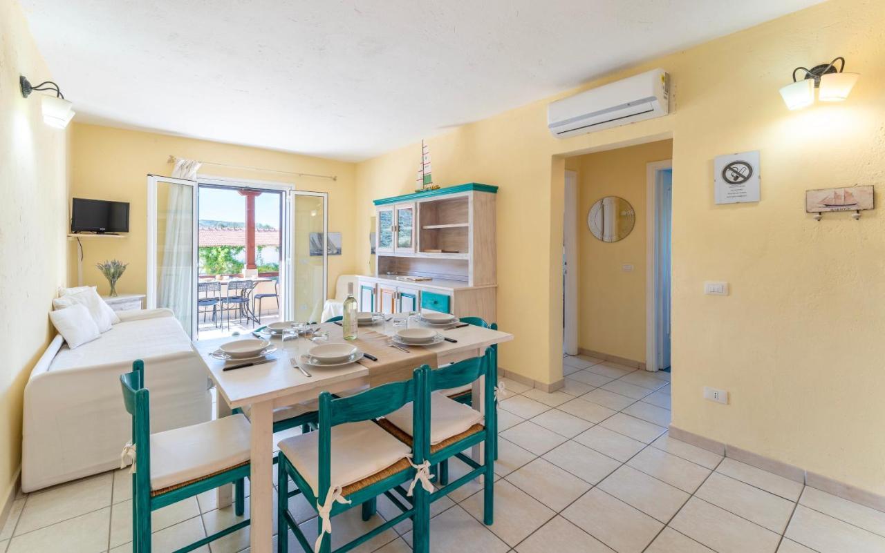 Residence A Golfo Di Marinella A 450 Mt Dal Mare Екстер'єр фото
