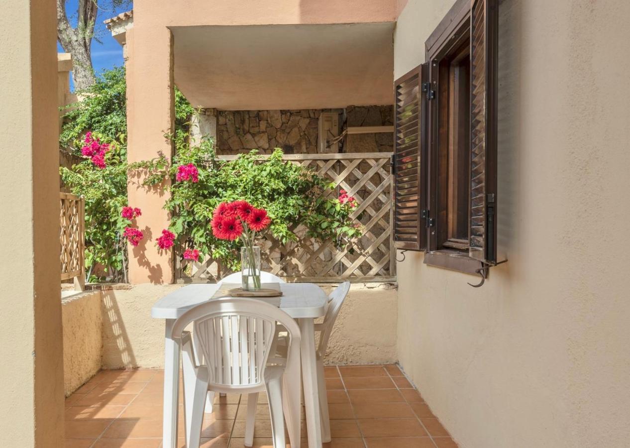 Residence A Golfo Di Marinella A 450 Mt Dal Mare Екстер'єр фото